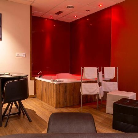 Motel Los Abedules Oviedo Luaran gambar
