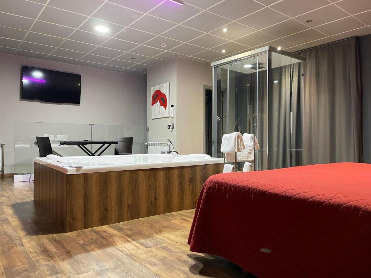 Motel Los Abedules Oviedo Luaran gambar