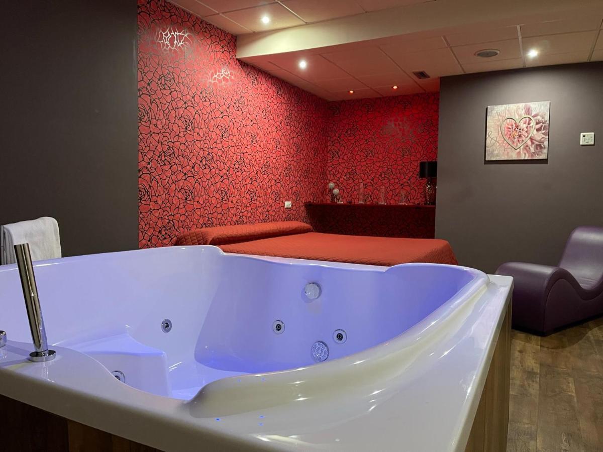 Motel Los Abedules Oviedo Luaran gambar