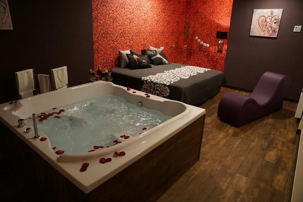 Motel Los Abedules Oviedo Luaran gambar