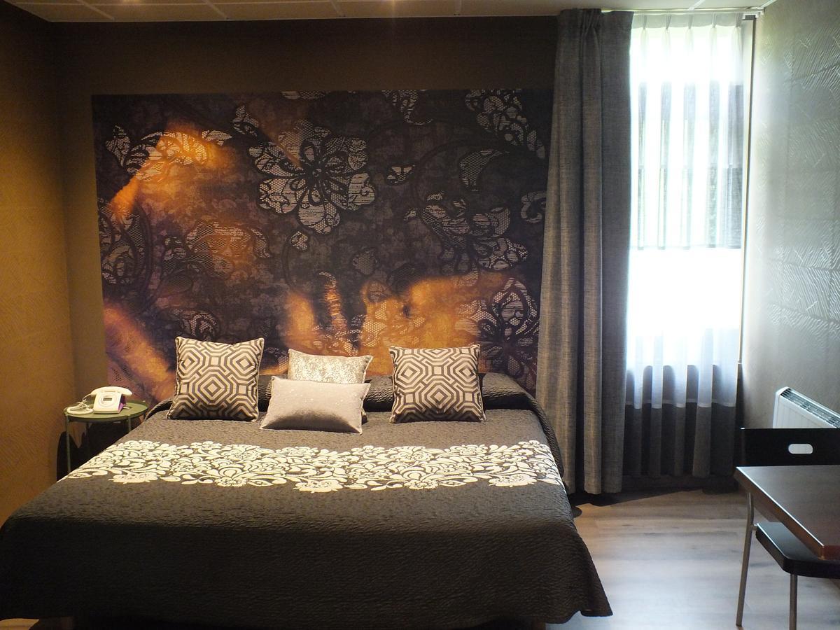 Motel Los Abedules Oviedo Luaran gambar
